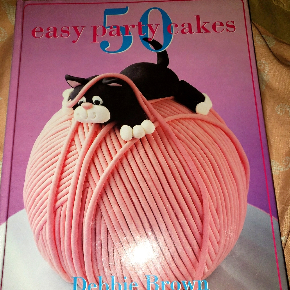 50 Easy Cakes by Debbie Brown Great ideas Cookbook cake decoration